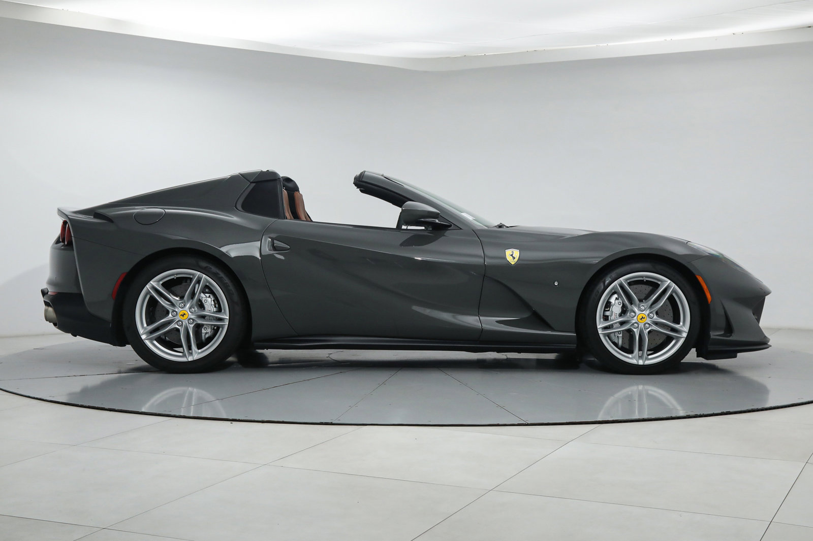 2021 FERRARI 812 GTS, 12/17