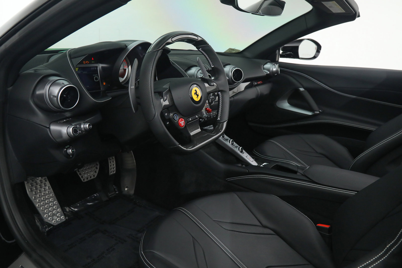 2022 FERRARI 812 GTS, 2/17