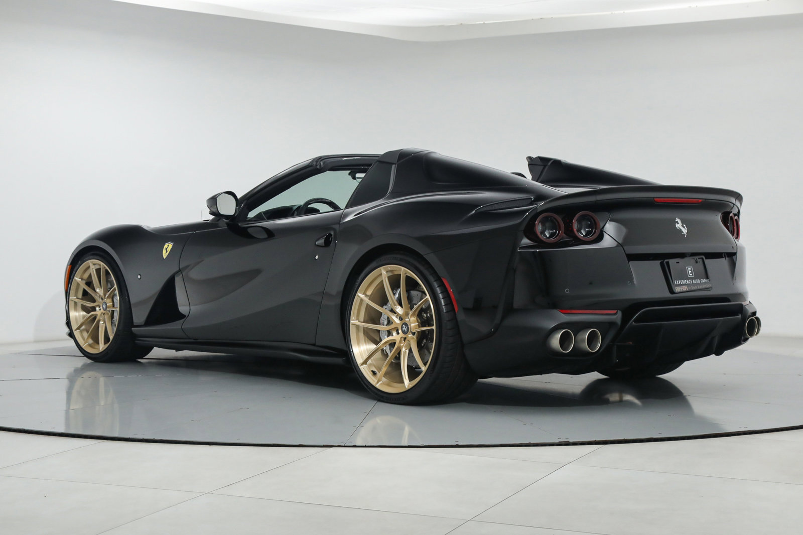 2022 FERRARI 812 GTS, 10/17