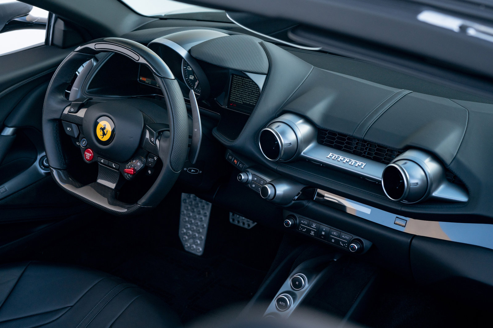 2021 FERRARI 812 GTS, 15/19