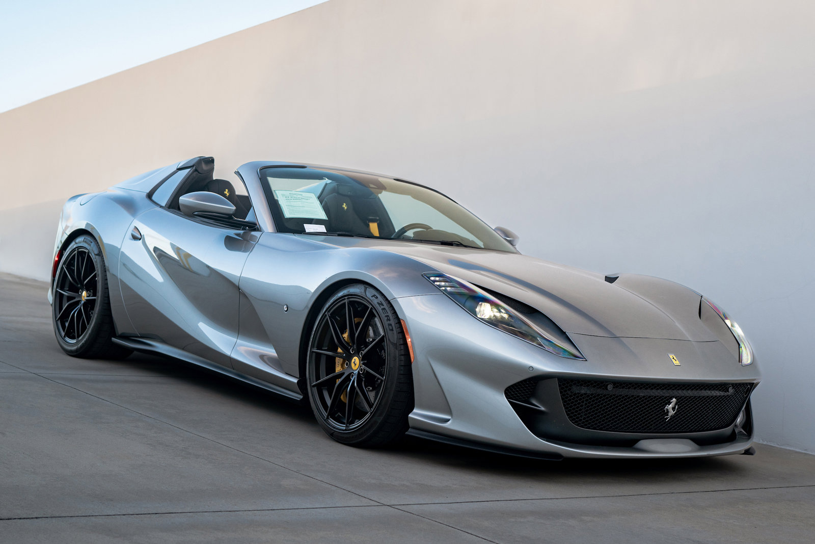 2021 FERRARI 812 GTS, 16/19