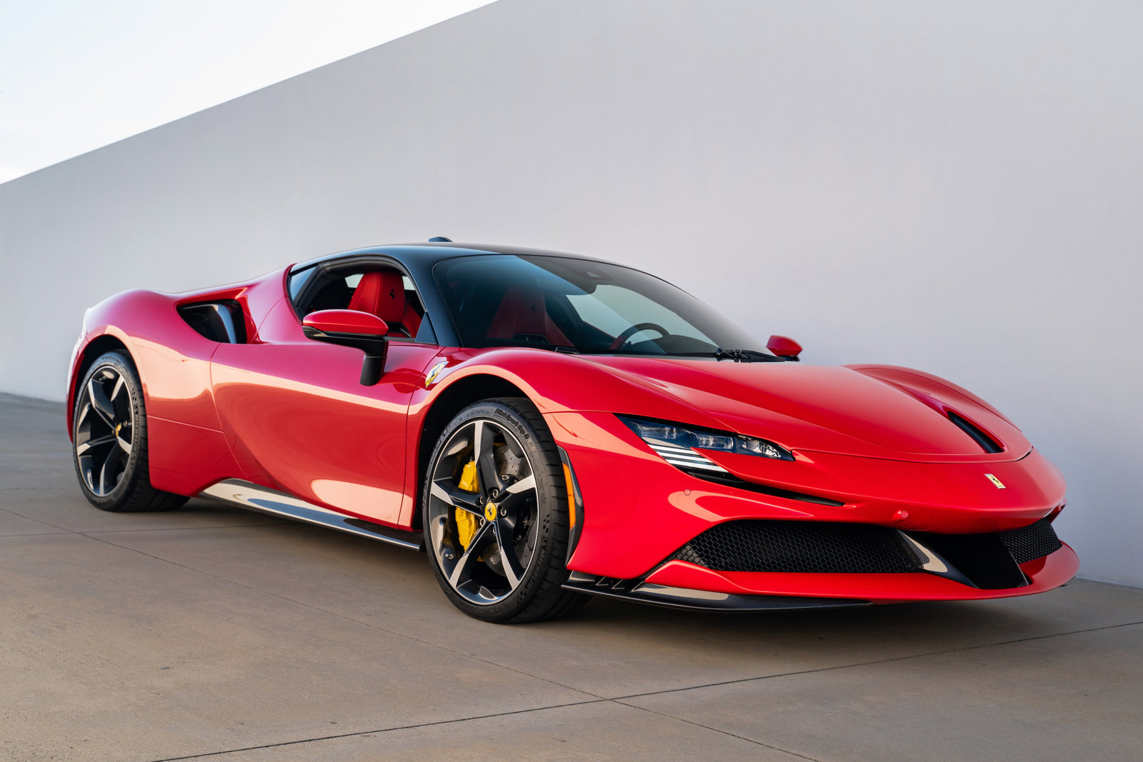 2021 FERRARI SF90 STRADALE, 12/17