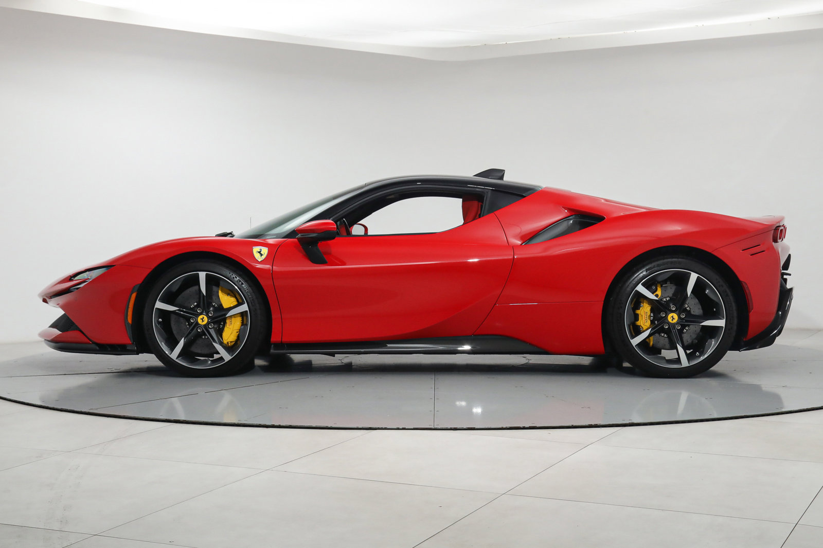 2021 FERRARI SF90 STRADALE, 15/17