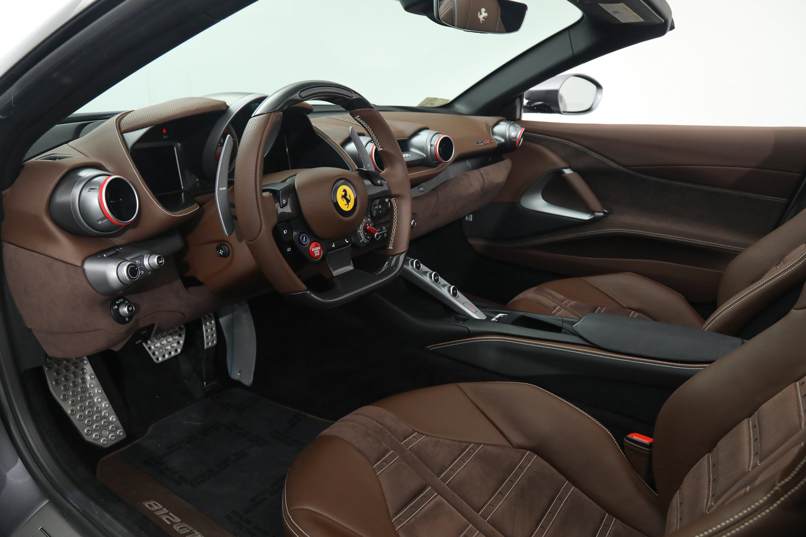 2021 FERRARI 812 GTS, 2/16