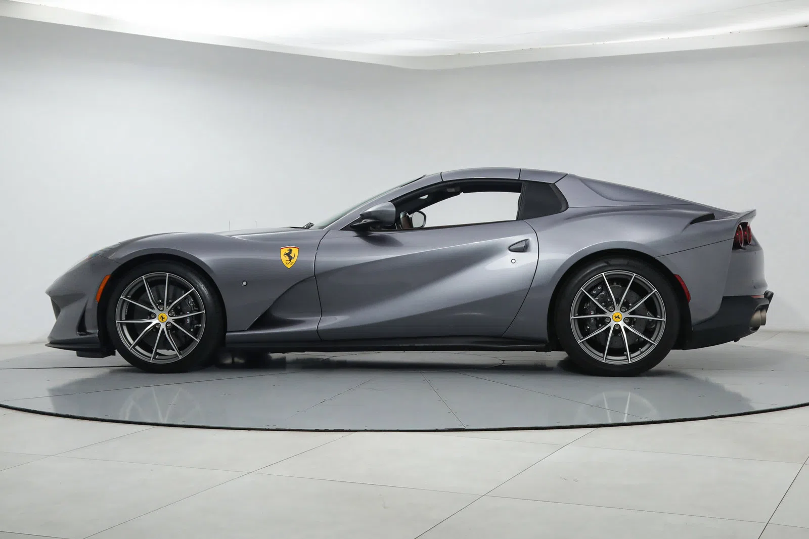 2021 FERRARI 812 GTS for sale, exterior