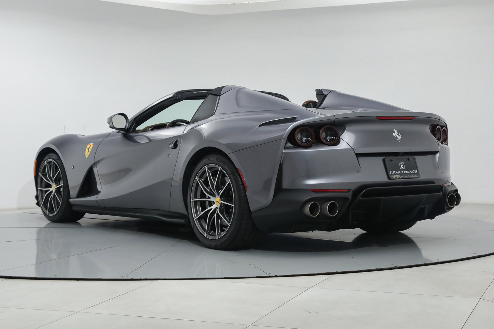 2021 FERRARI 812 GTS, 11/16