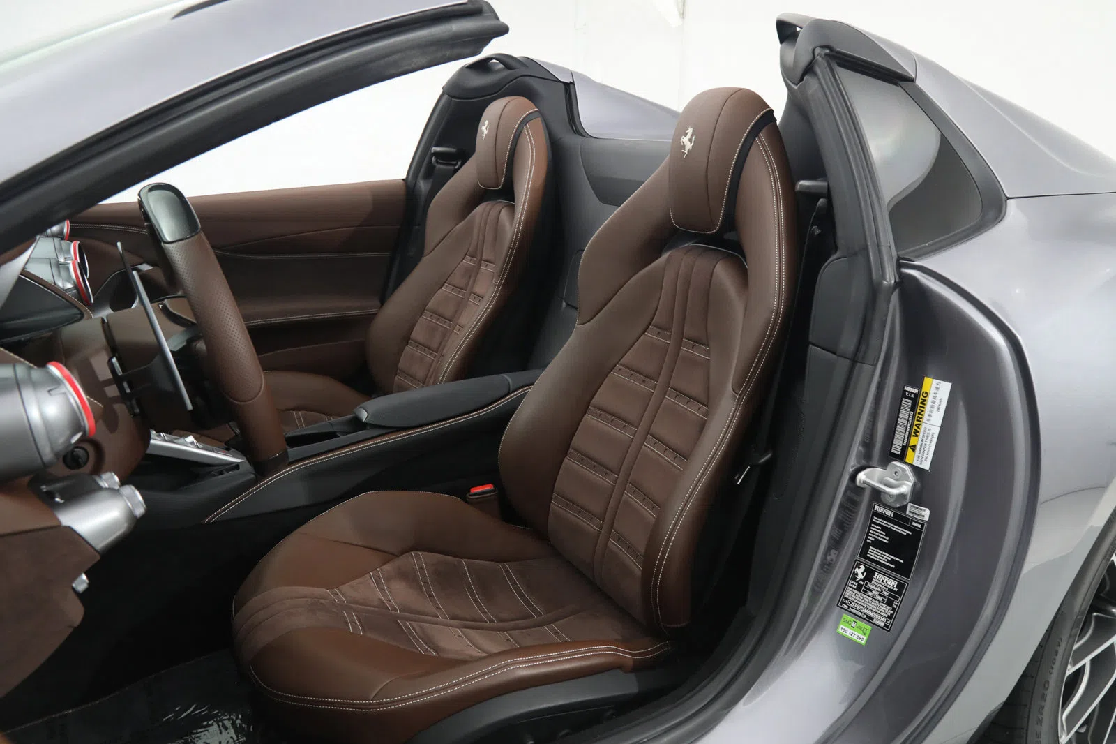 2021 FERRARI 812 GTS interior, seats
