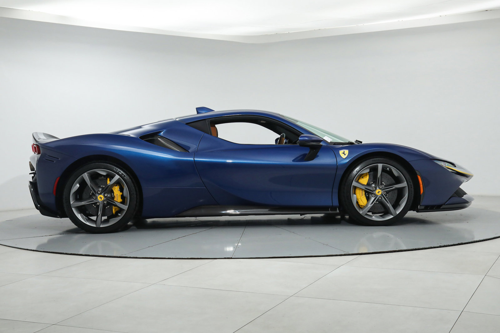 2022 FERRARI SF90 STRADALE, 10/15