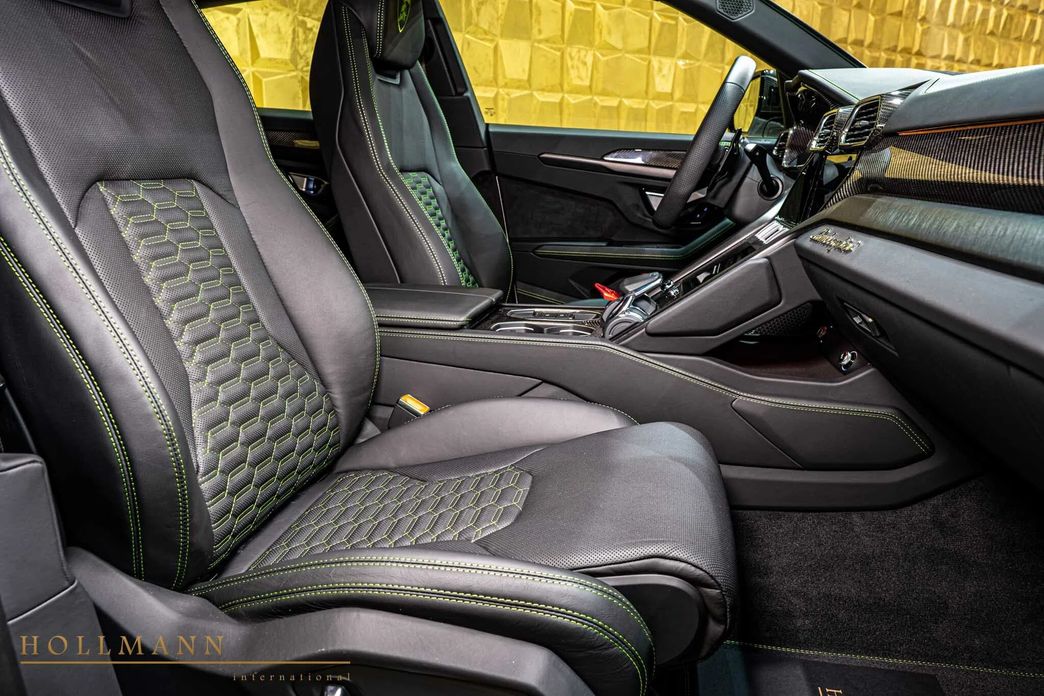 2023 Lamborghini Urus by NOVITEC interior, seats