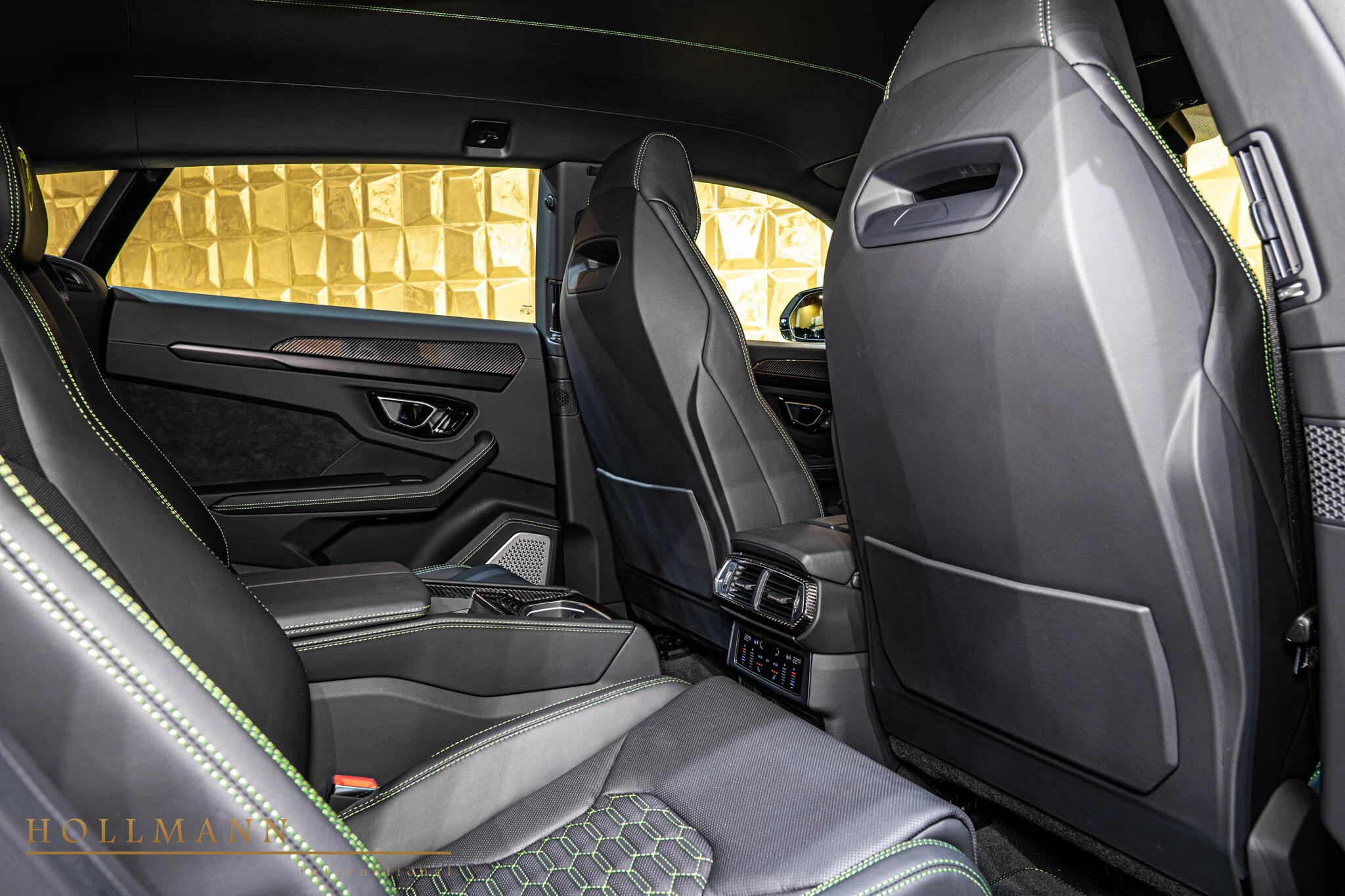 2023 Lamborghini Urus by NOVITEC interior, seats