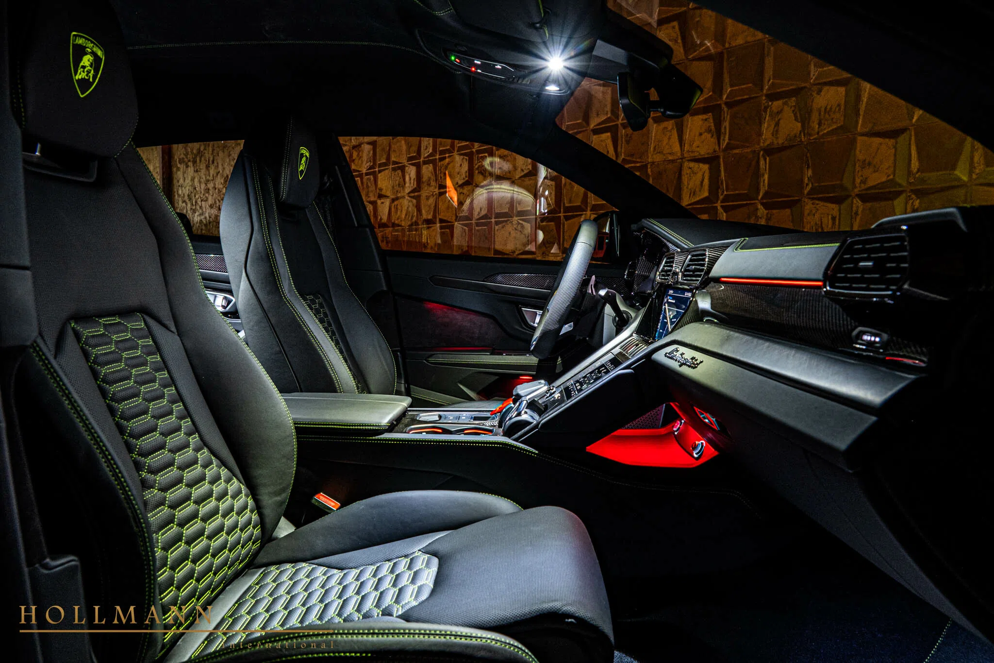 2023 Lamborghini Urus by NOVITEC interior, seats