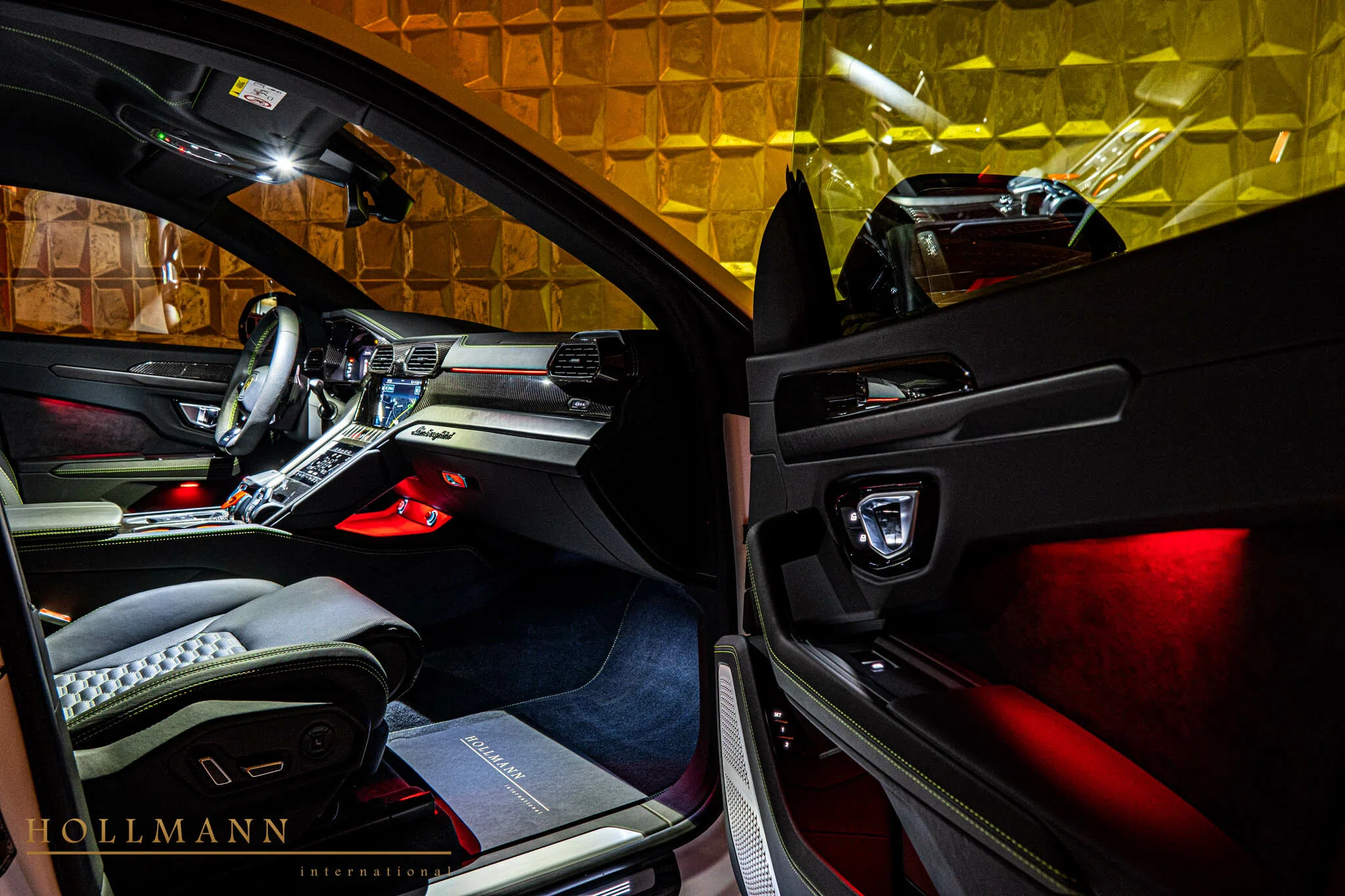 2023 Lamborghini Urus by NOVITEC interior
