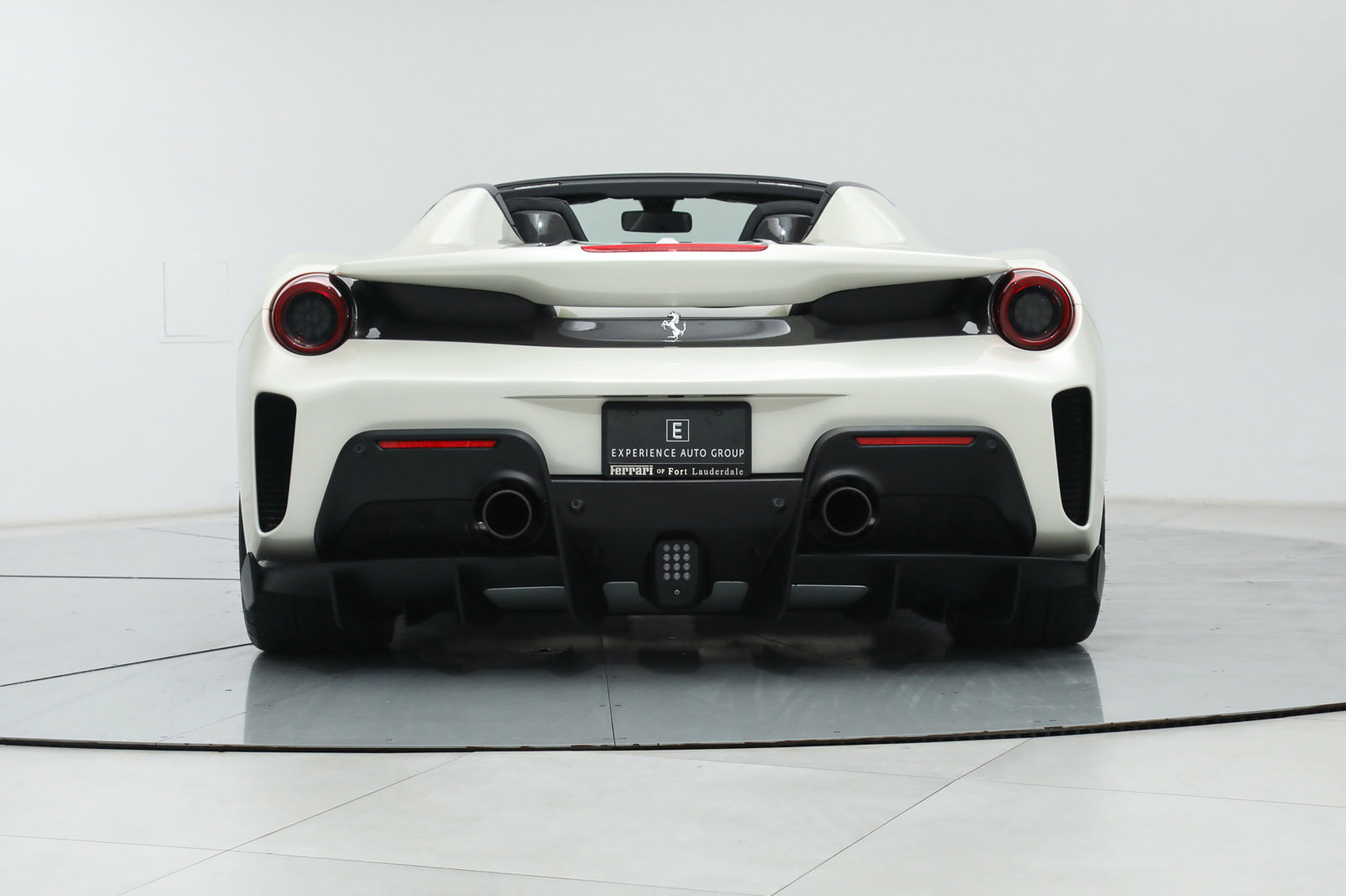 2020 FERRARI 488 PISTA SPIDER, 8/19