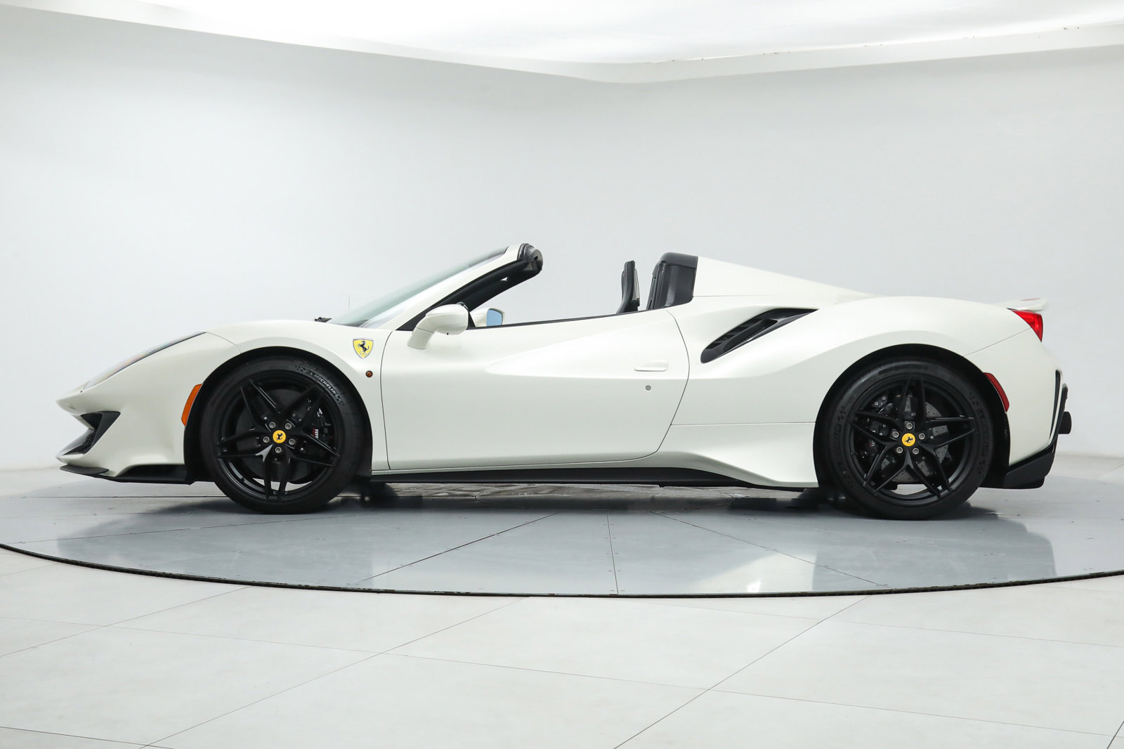 2020 FERRARI 488 PISTA SPIDER, 18/19