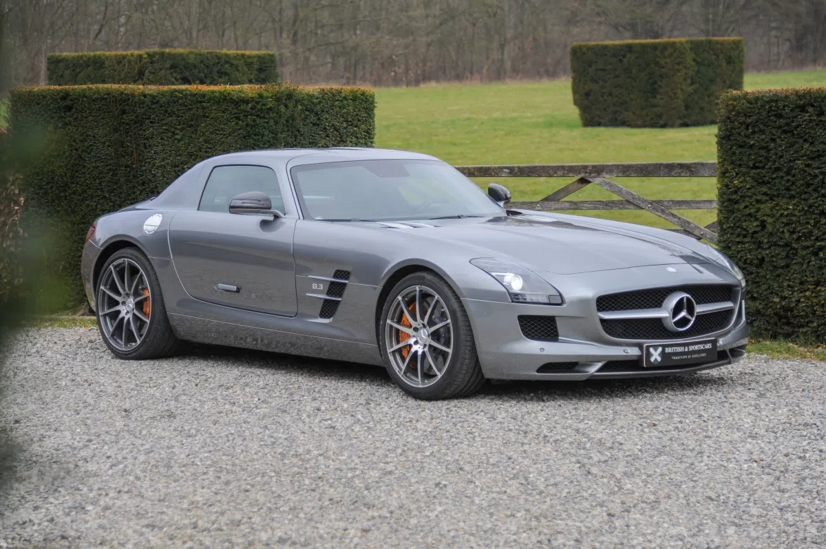 2010 MERCEDES-BENZ SLS AMG