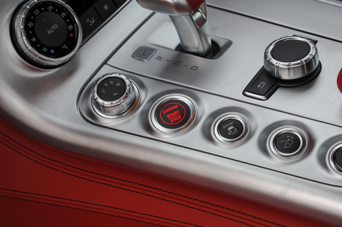 2010 MERCEDES-BENZ SLS, 7/13