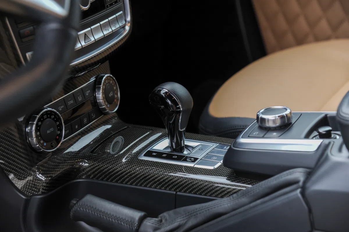 2014 Mercedes-Benz G 500 Convertible ''Final Edition 200'' interior, center console