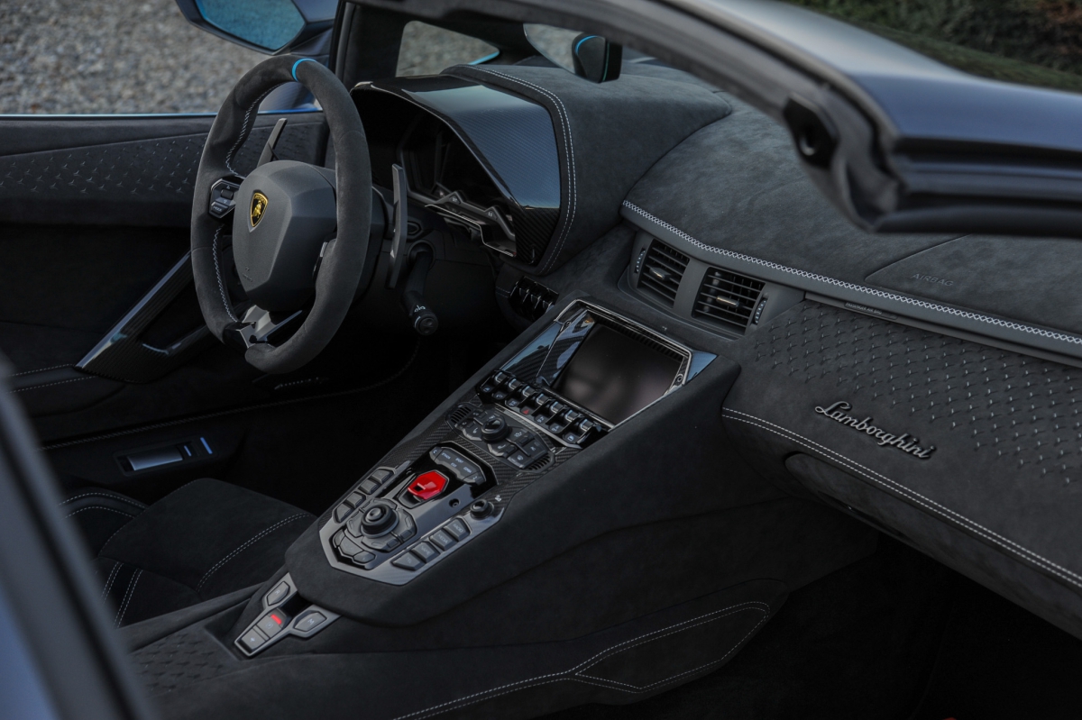 2022 LAMBORGHINI AVENTADOR LP780-4 ULTIMAE - ROADSTER - 1 OF 250, 4/19