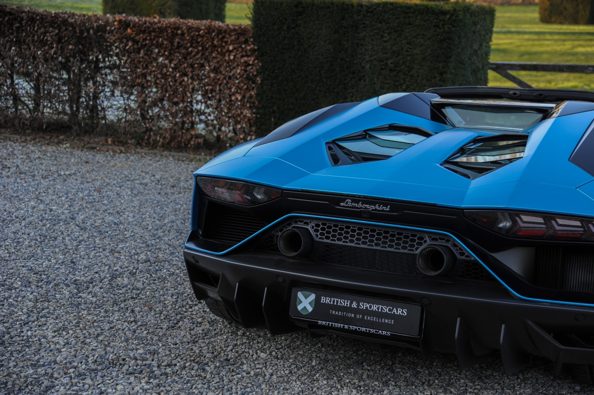 2022 LAMBORGHINI AVENTADOR LP780-4 ULTIMAE - ROADSTER - 1 OF 250, 12/19