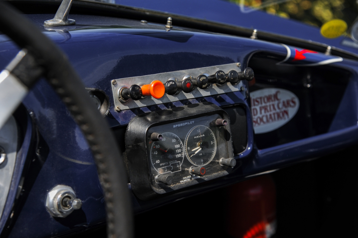 1954 ARNOLT-BRISTOL BOLIDE DELUXE ROADSTER COACHWORK BY CARROZZERIA BERTONE, 9/14