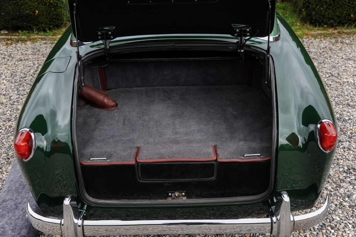 1956 ASTON MARTIN DB 2/4 MK2, 8/18