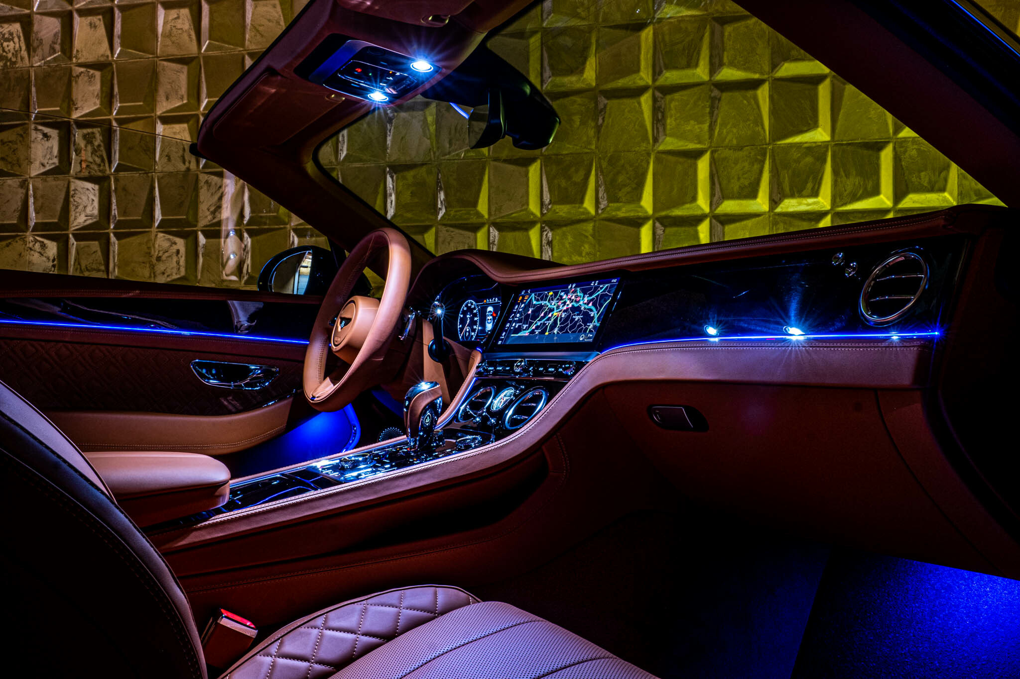 2023 Bentley Continental GTC V8, 3/20