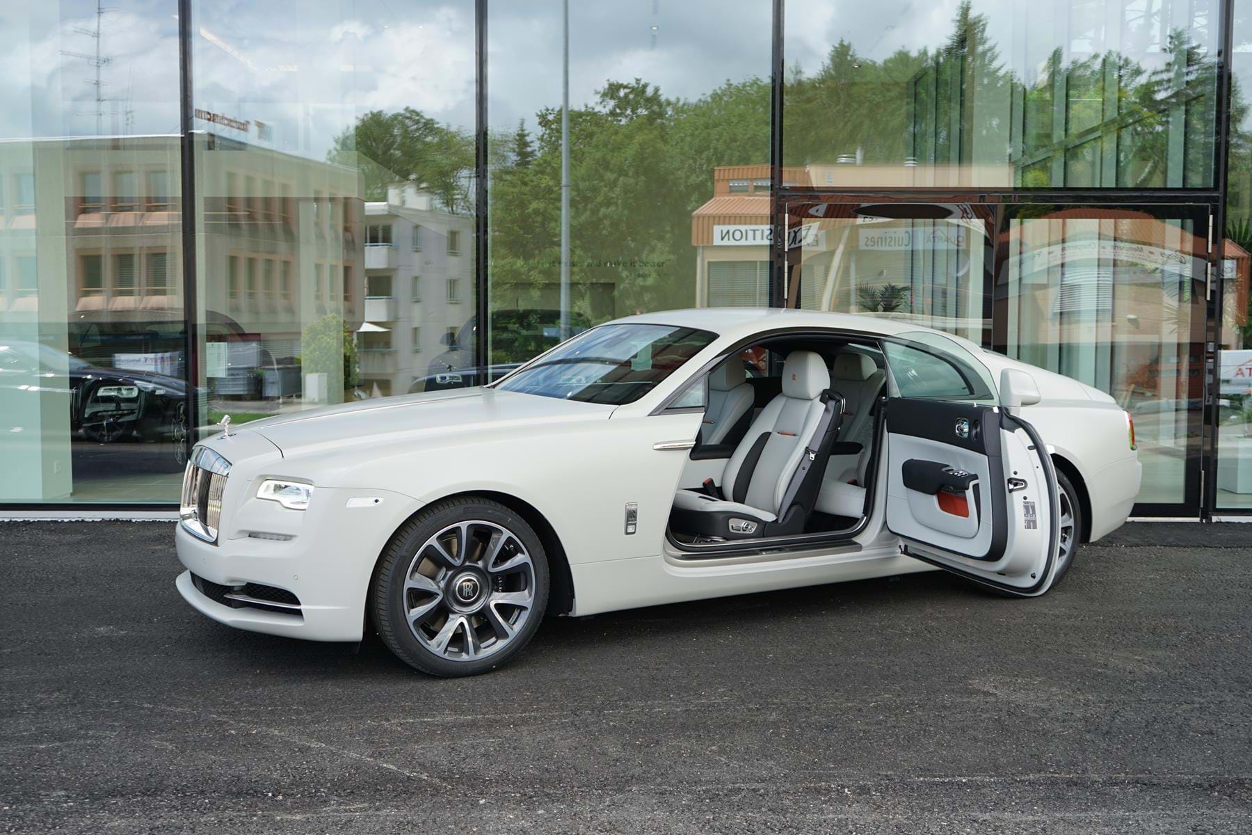 2018 Rolls-Royce Wraith Special Commission Nebula