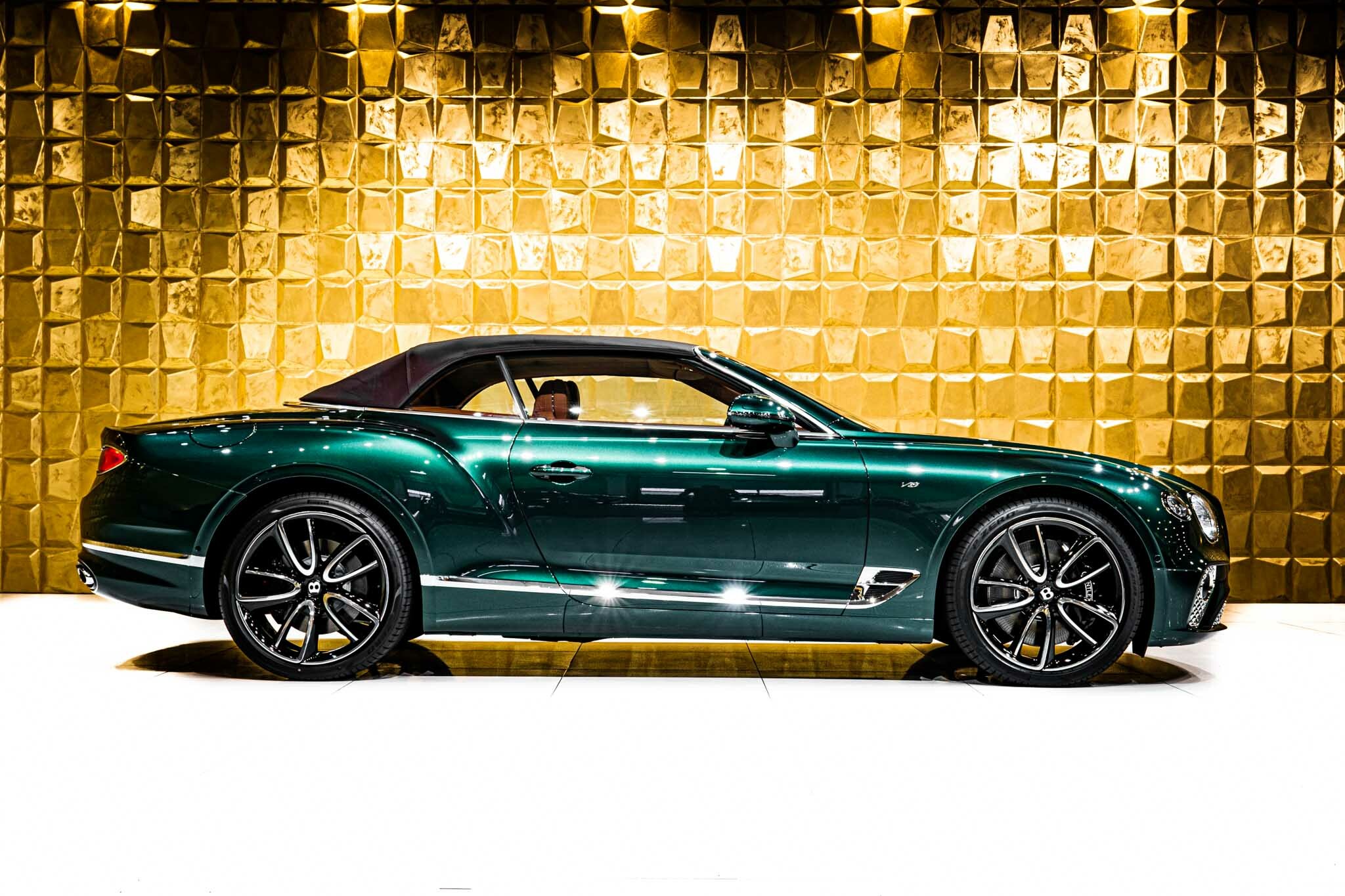 2023 Bentley Continental GTC V8, 17/20