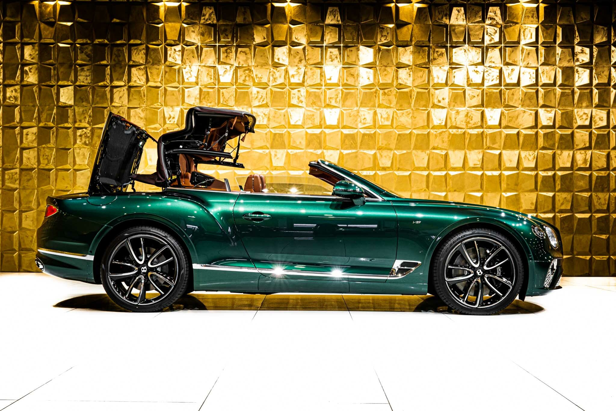 2023 Bentley Continental GTC V8, 18/20