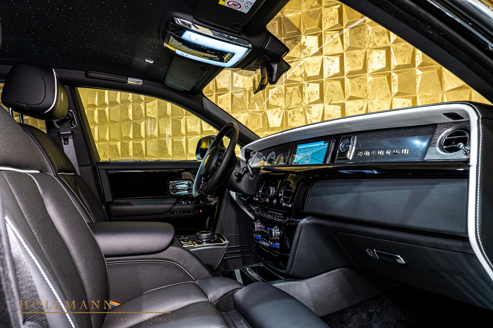 2023 Rolls-Royce Phantom, 10/16