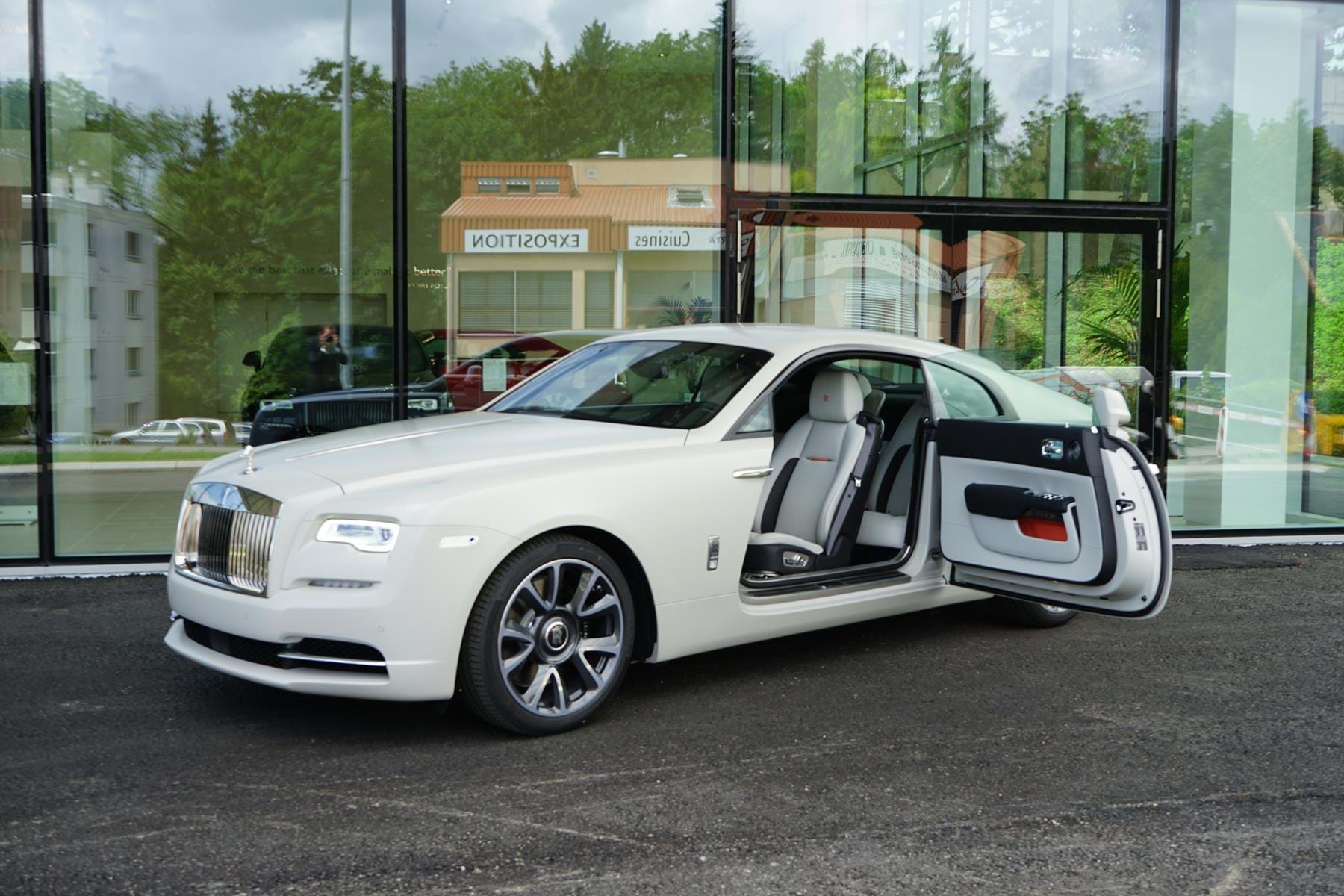 2018 Rolls-Royce Wraith Special Commission Nebula, 8/25