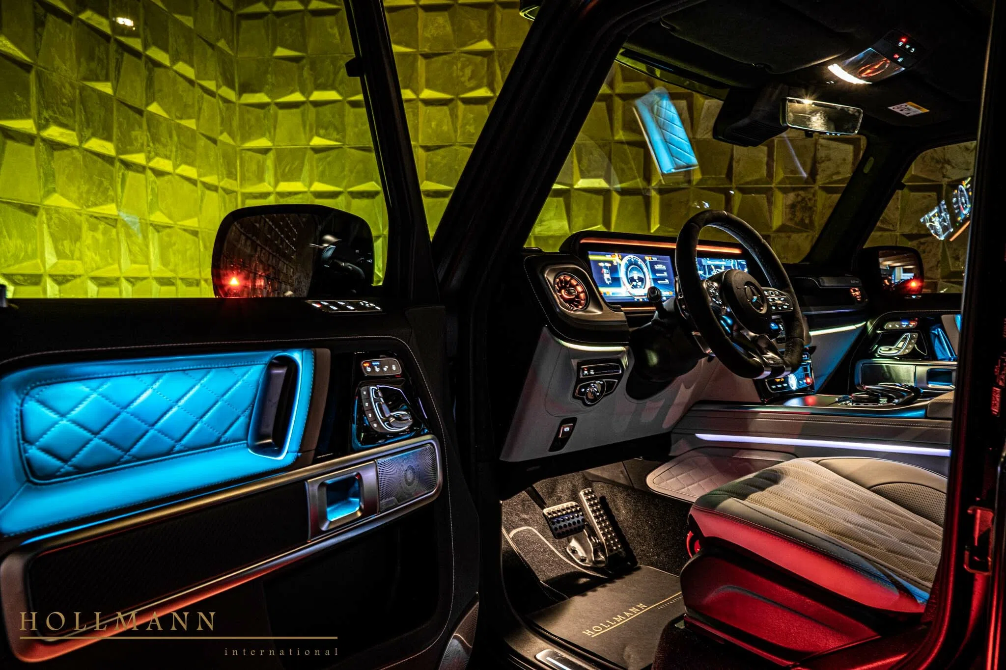 2023 Mercedes-Benz G 63 AMG 4x4 interior