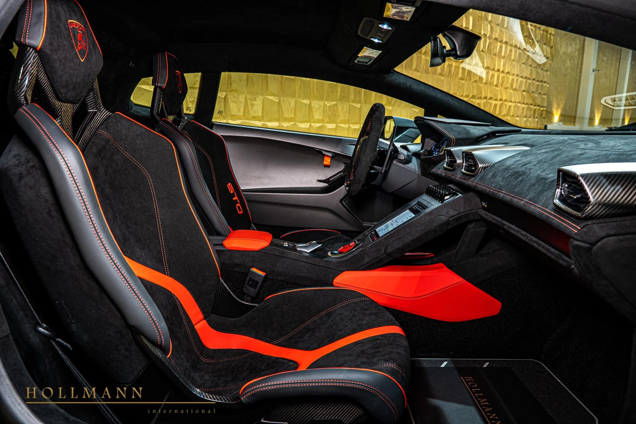 2024 Lamborghini Huracán STO interior, seats