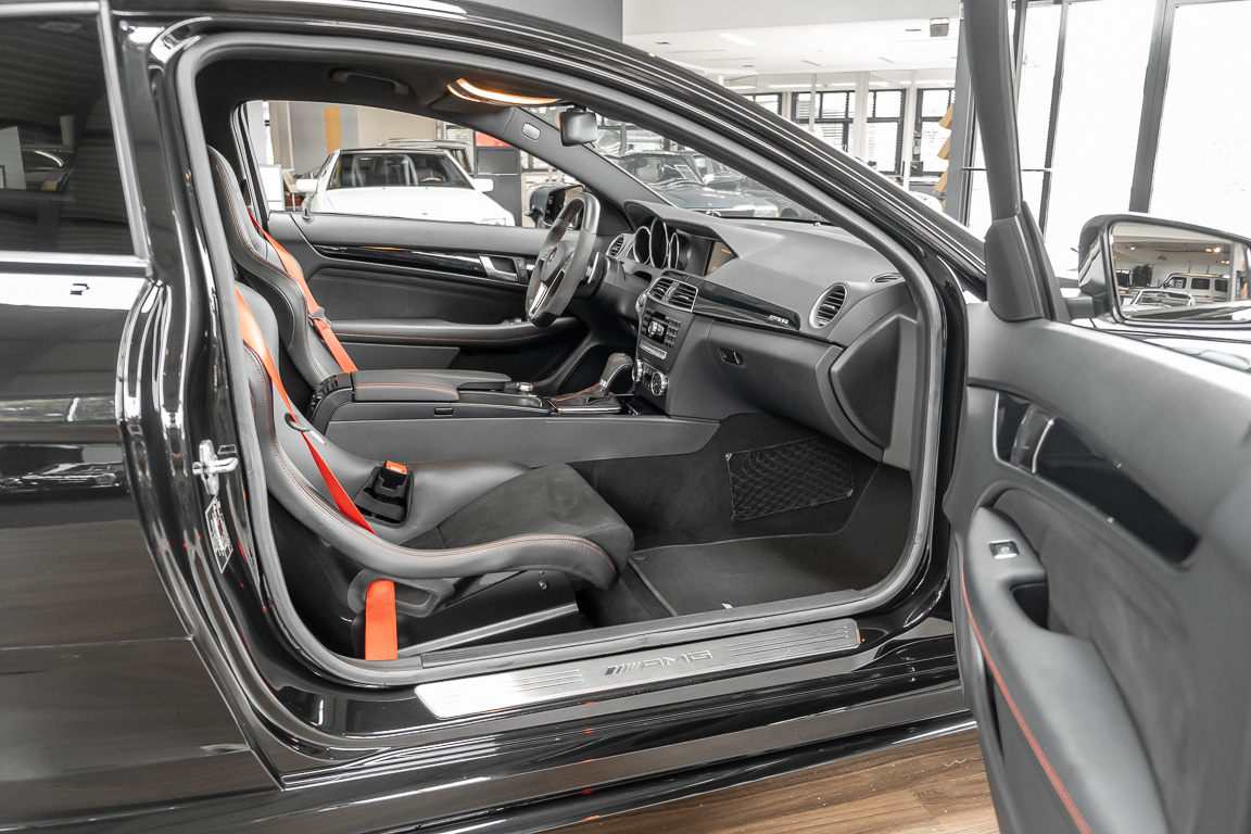 2012 Mercedes-Benz C 63 AMG Black Series, 6/20