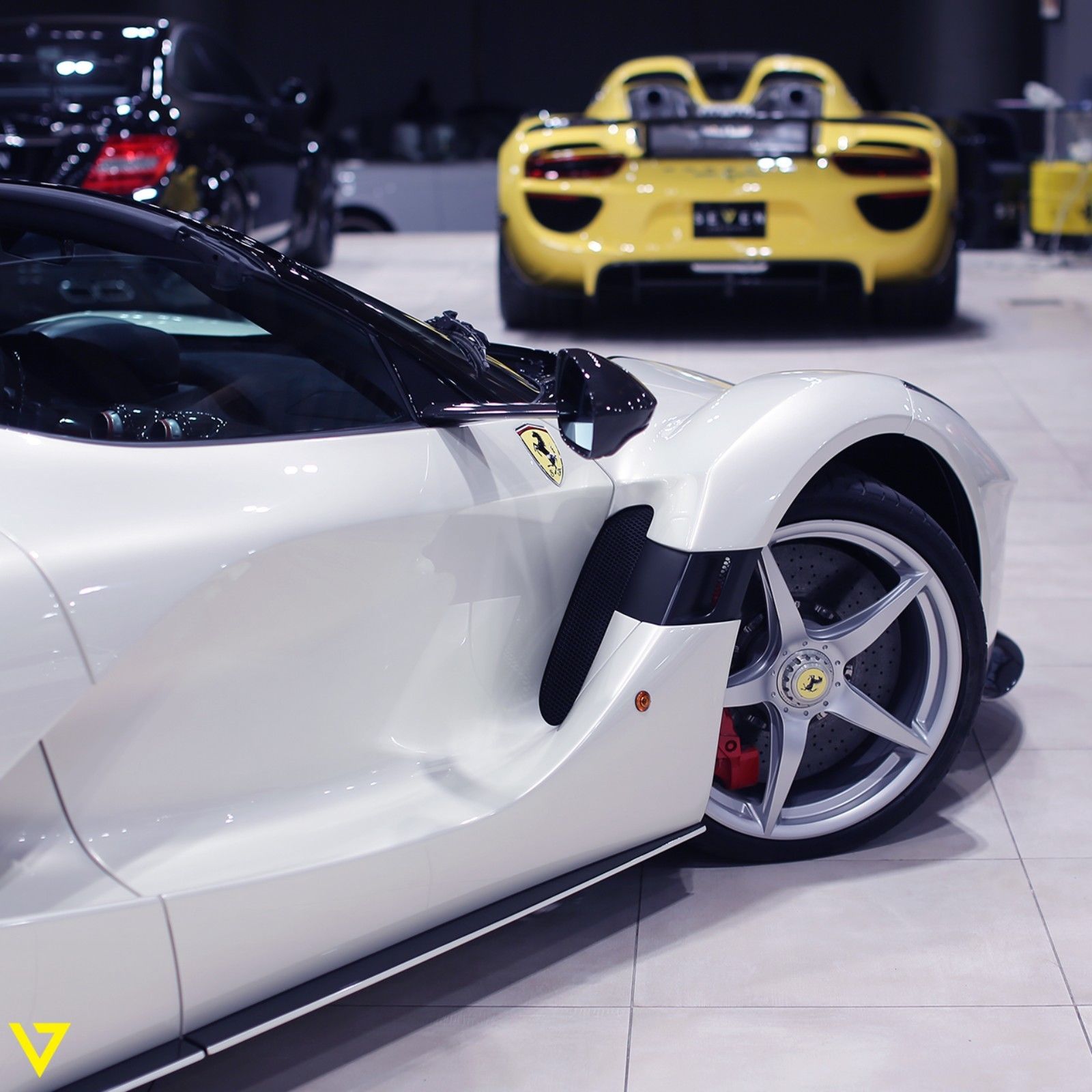 2017 Ferrari LaFerrari Aperta, 5/9