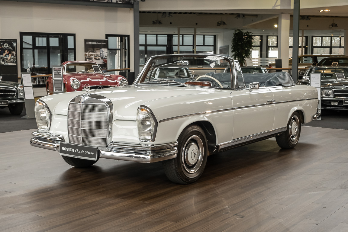 1963 Mercedes-Benz 220 SEb Cabriolet W111