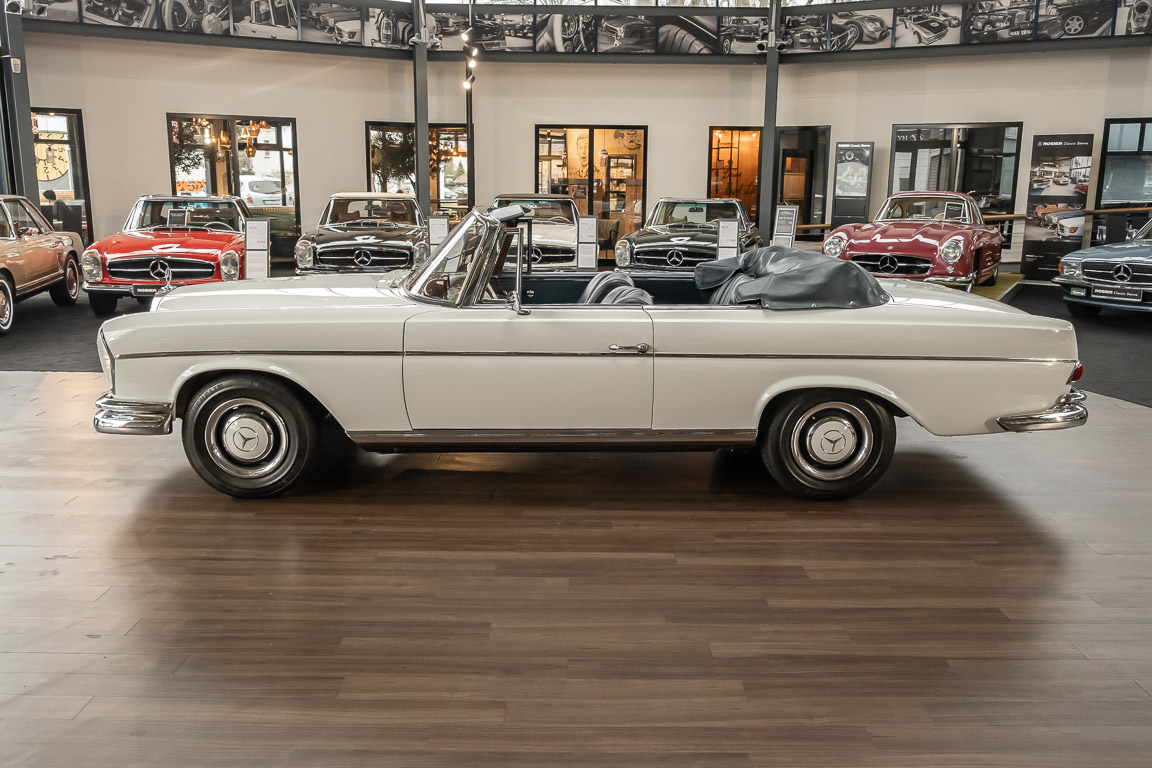 1963 Mercedes-Benz 220 SEb Cabriolet W111, 4/20