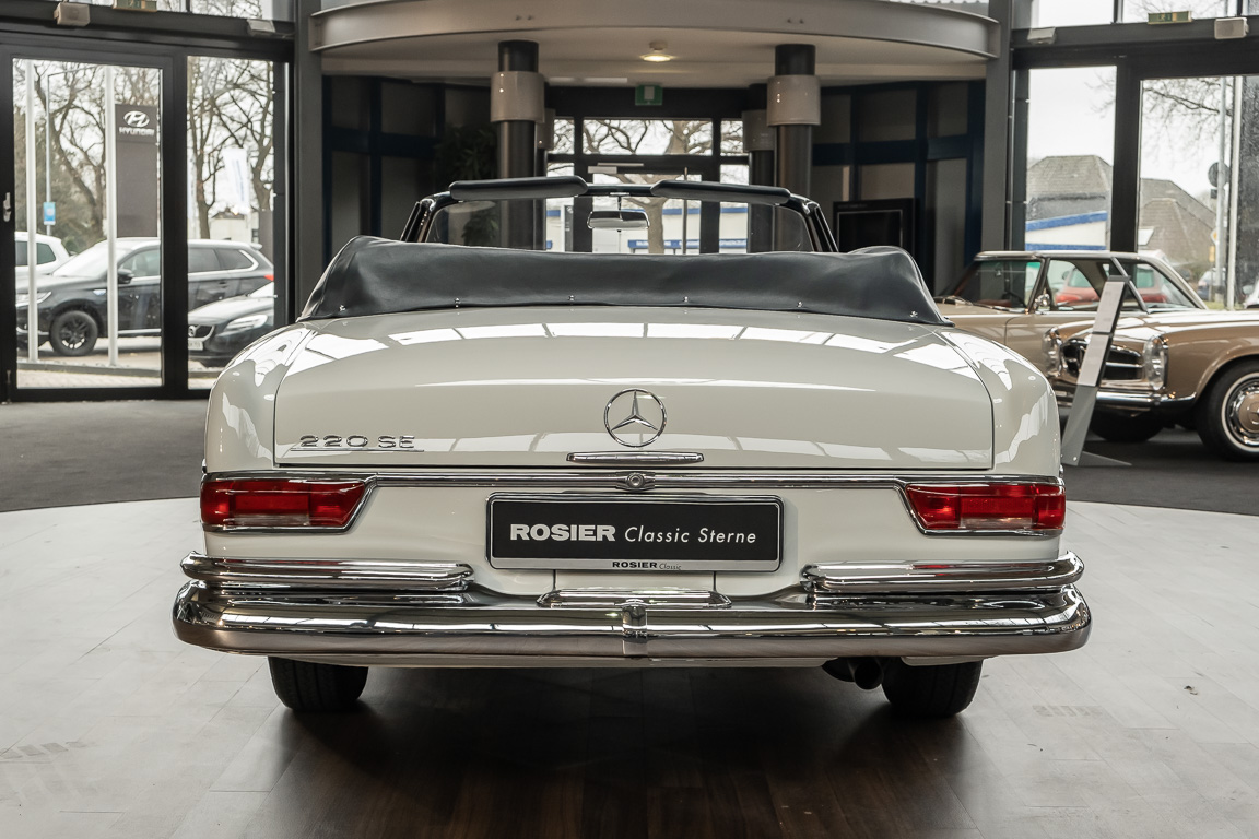 1963 Mercedes-Benz 220 SEb Cabriolet W111, 6/20