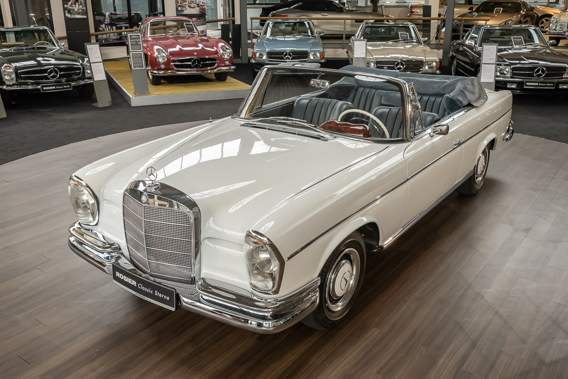 1963 Mercedes-Benz 220 SEb Cabriolet W111, 13/20