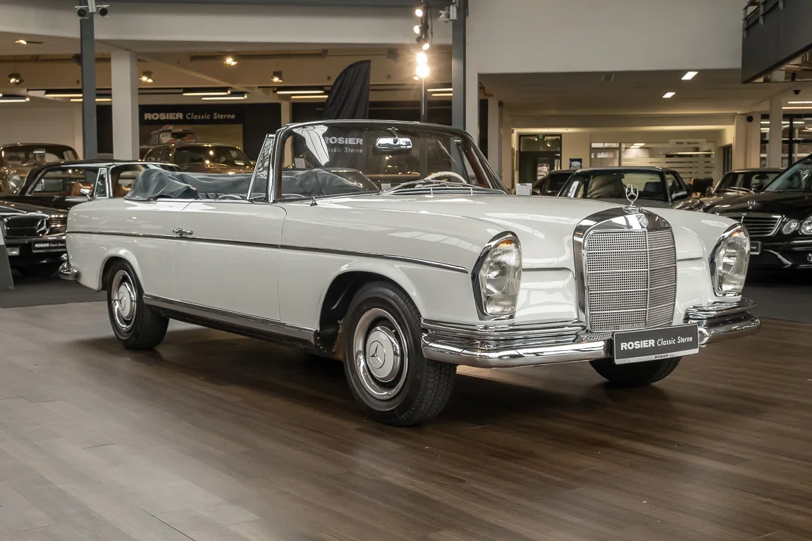 1963 Mercedes-Benz 220 SEb Cabriolet W111 for sale, exterior