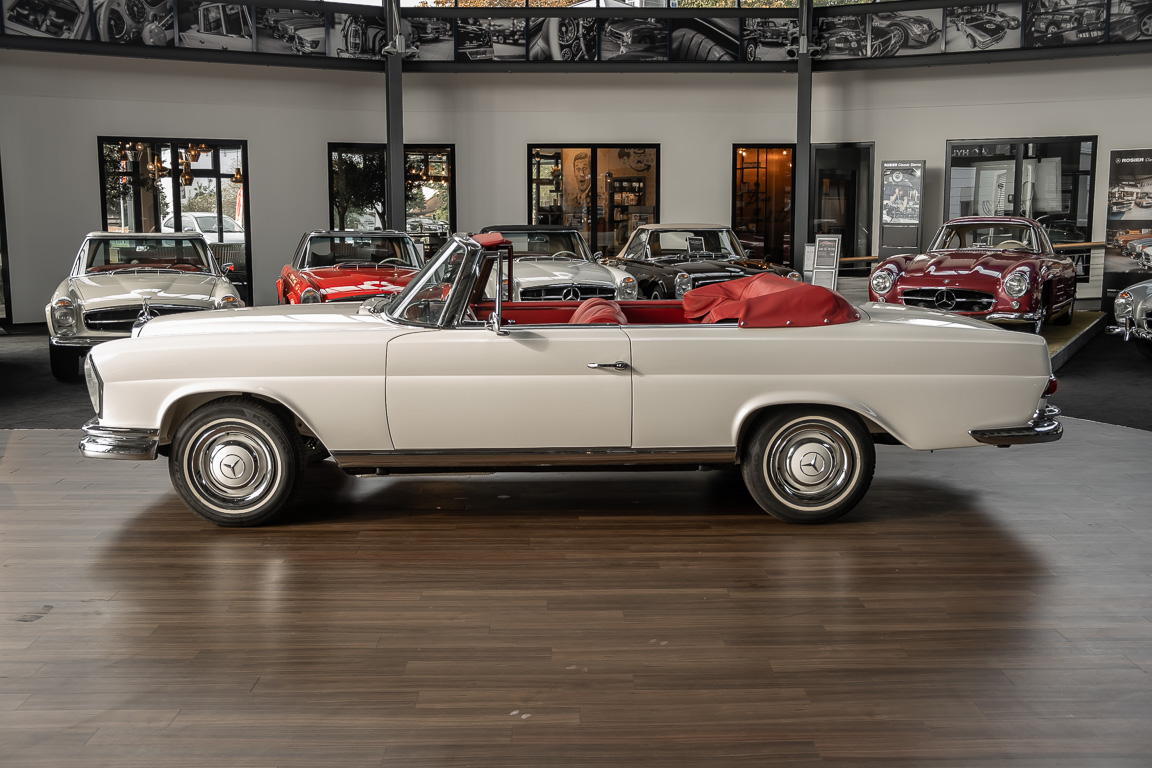 1967 Mercedes-Benz 250 SE Cabrio W111, 4/20