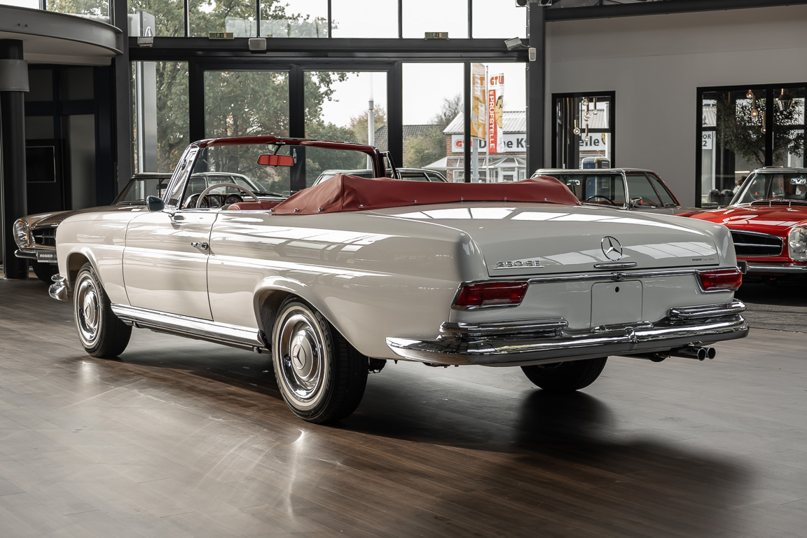 1967 Mercedes-Benz 250 SE Cabrio W111, 20/20