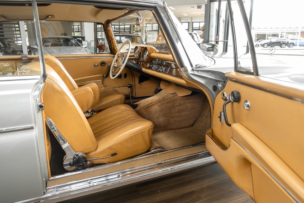 1969 Mercedes-Benz 300 SE Coupé W112, 10/20