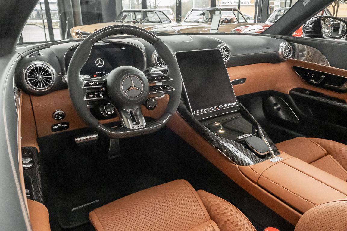 2023 Mercedes-Benz SL 63 AMG 4MATIC+, 7/20