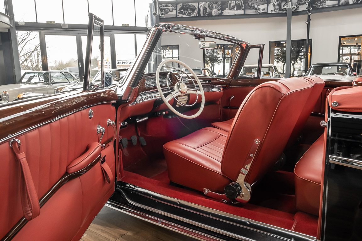1957 Mercedes-Benz 220 S Ponton Cabrio W180, 4/20