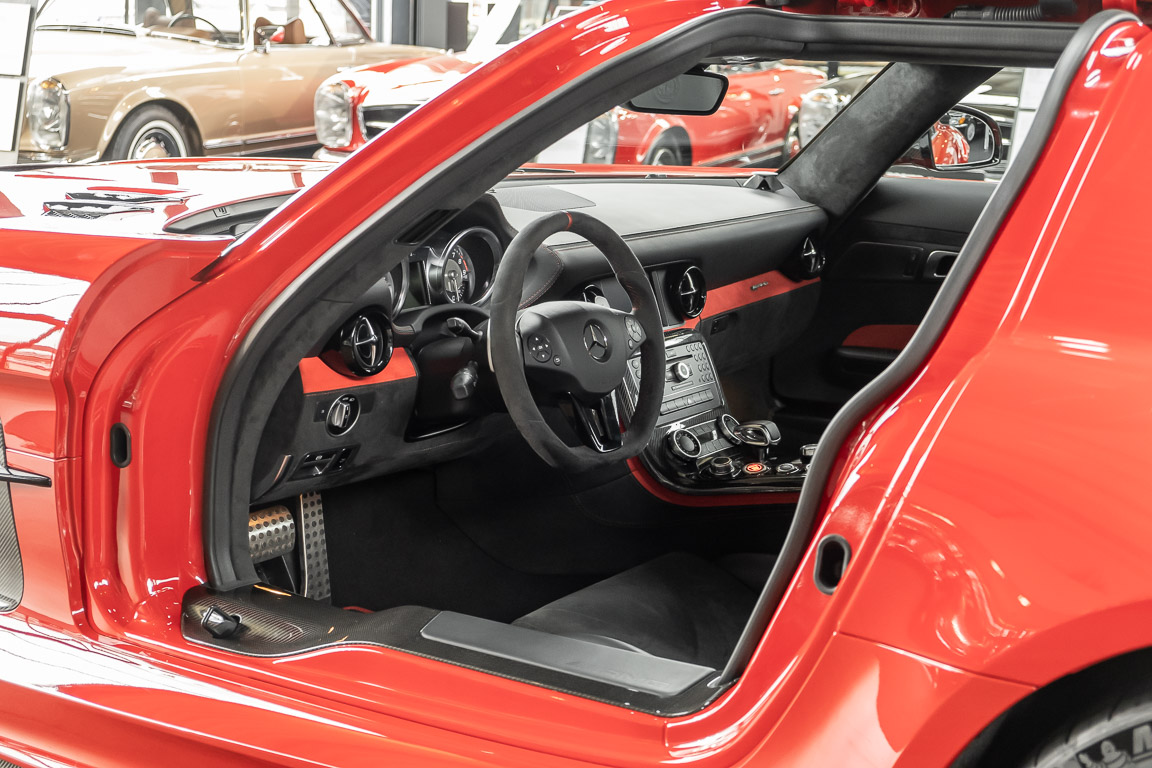 2014 Mercedes-Benz SLS AMG Black Series, 10/20