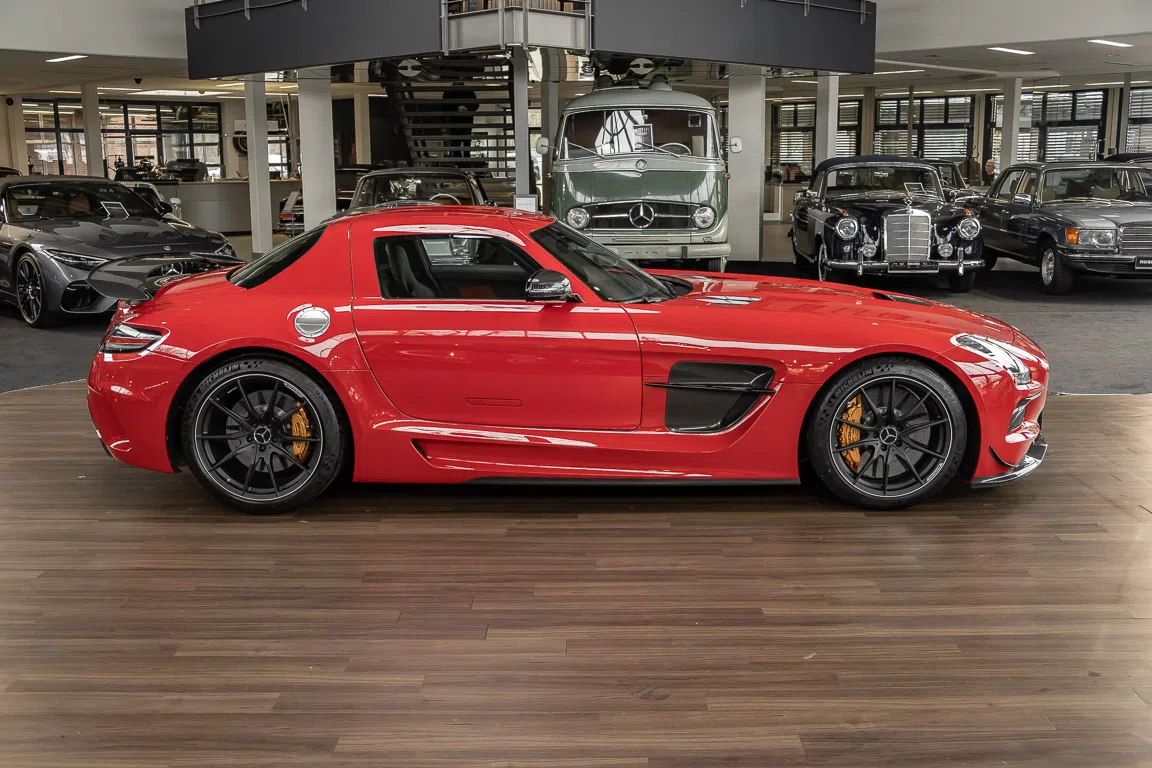 2014 Mercedes-Benz SLS AMG Black Series for sale, exterior