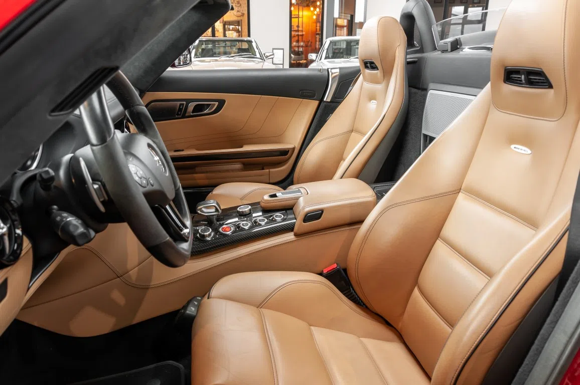 2013 Mercedes-Benz SLS AMG GT Roadster interior, seats