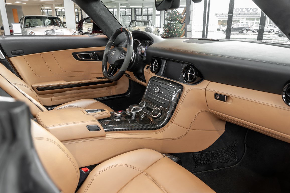 2013 Mercedes-Benz SLS AMG GT Roadster, 5/20