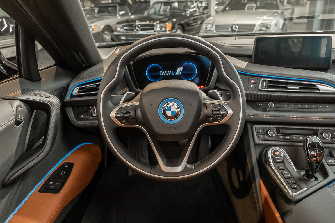 2020 BMW i8 Roadster Ulitmate Sophisto Edition, 4/11